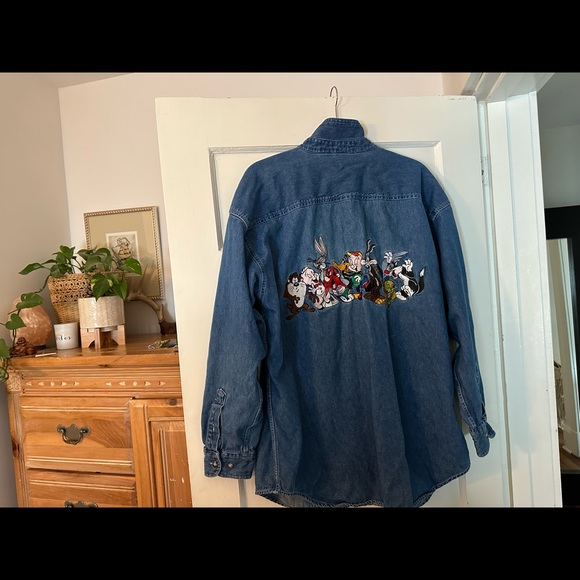 Looney tones Jean shirt - Picture 1 of 5